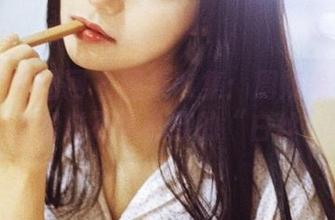 GIRLT果团网 – 图集收集：周妍希学姐与上课时不小心穿的“白丝”