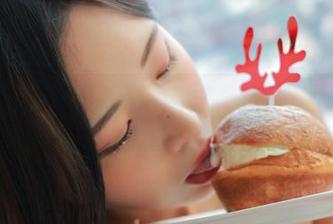 Habin夏彬(하빈)的比基尼攻击：下载照片的同时，你能抗拒得了吗？