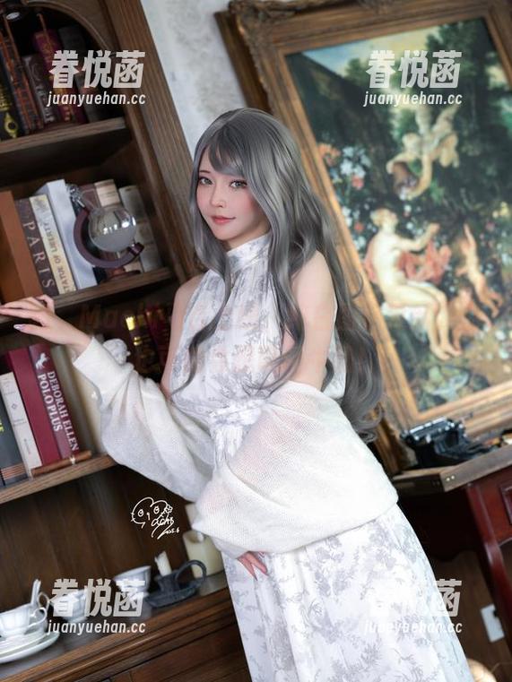 Machi马吉 嗨,Machi马吉上线,纯白图包更新,你也可能会想喝杯牛奶!