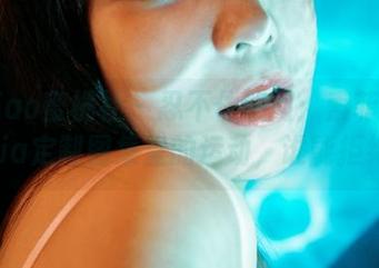 MiiTao蜜桃社 – 忍不住想问：索菲娅Sophia定制图集里的运动，谁能拒绝？