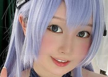 PAKI酱的居家轶事：听说沙发上坐久了能发光的写真集！