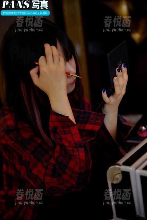 PANS写真 - 新模试镜照片：熙熙最新“专业”动作，我这是在摆Pose还是在犯傻？