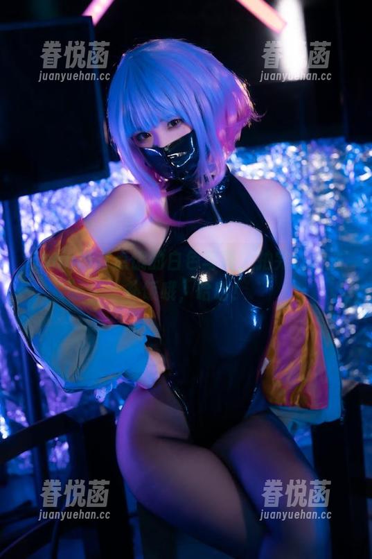 Quan冉有点饿 Quan冉有点饿的白色写真,拍完记得去补饭哦,哈哈!