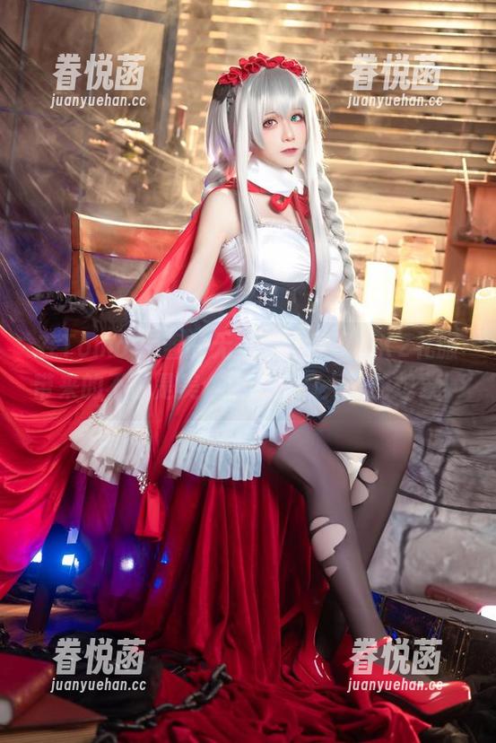 在Tomoyo酱的无圣光写真里，K2礼服带来的不仅是美，还有脑洞大开的想象！