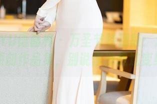 XIAOYU语画界 – 万圣节特别版：沐若昕的原创作品集，别说你没想过变身！
