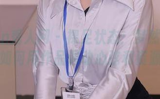 Xiuren秀人网 – 裸足状态：梦然同学真懂得如何用作品调动心弦和资源啊。