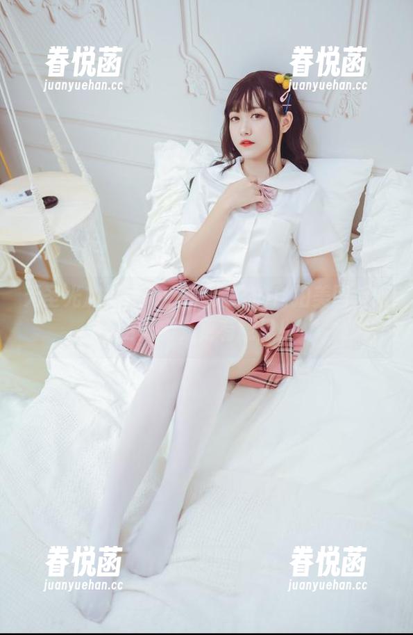 无圣光加持，lovely呆玄的自拍美图反而更真实，更有意思！