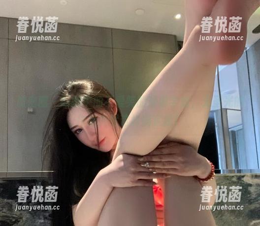 微密圈 - 酝酿中的不爱笑的赛琳学姐，无圣光的作品竟然这样搞定我！