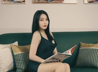 丽柜 – 图包中的小智贤，蕾丝细节戳得我心里痒痒的，咋办？