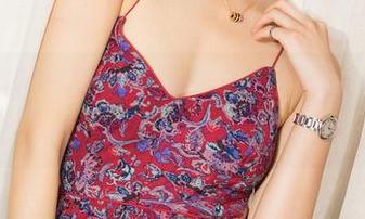 克拉女神 – 奥克萨娜的浴缸图集：一池水中的思绪漂流