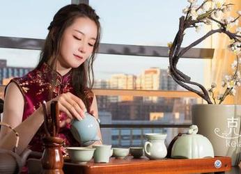 克拉女神 – 细节里藏暴风，宋黛的秘书，资源真是下了不少心思。