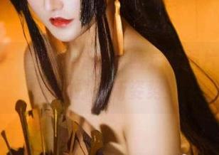 微密圈 – 古阿扎带你体验定制照片，教室里的打卡新姿势！