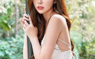 嗲囡囡 – 张俊佳校服合集，看这些图片时，脑补了一堆未完成的青春剧。