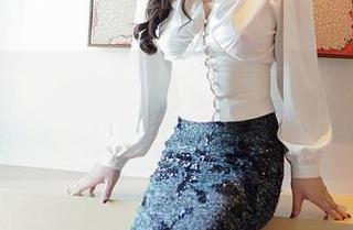 嗲囡囡 – 图片上是施忆佳KITTY，体操服太带感了，完全无圣光啊！