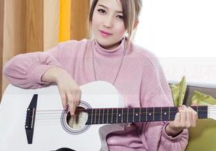 头条女神 – 奶牛合集在线，蔡楠的风格让人忍不住咕哝。