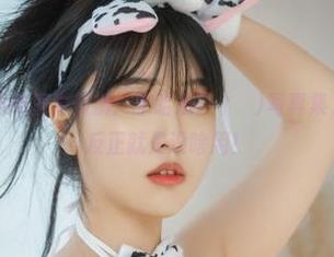 奇怪的宅家和破洞牛仔裤：宋哈娜(송하나)写真集，下载再说，反正就是没啥用！