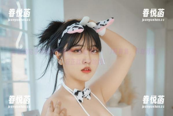 奇怪的宅家和破洞牛仔裤：宋哈娜(송하나)写真集，下载再说，反正就是没啥用！