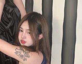 微密圈 – 小优优子的私拍资源，谁说秘密不能分享？
