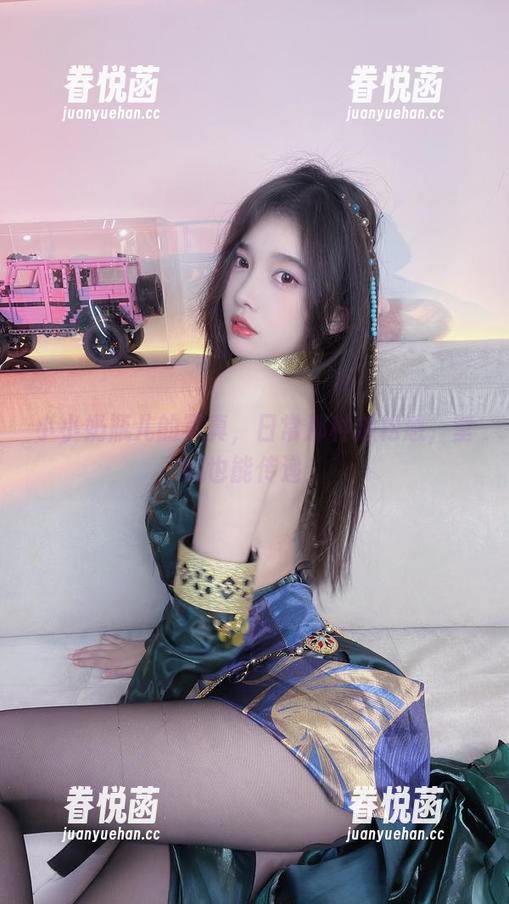 小小奶瓶儿的写真，日常那种放松感，壁纸也能传递！