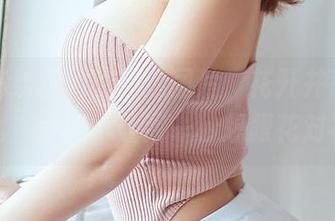 尤蜜荟给我们的精选图片，花开并蒂就是这么一种美，让我一秒想跟花对视！