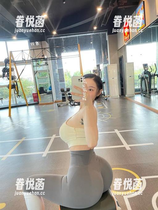 左公子666 微密圈 - 左公子666送来的“粉粉色奶牛”,资源里的每一抹粉色都透着点儿小劣迹。