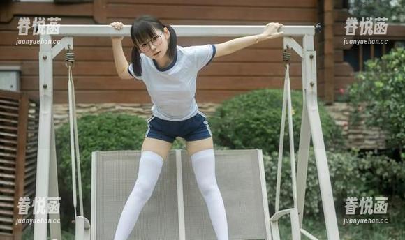 当JK遇上小蛋糕，幼水铃衣的cos精选带来视觉上的甜蜜冲击，真心好奇这是从哪来的灵感！