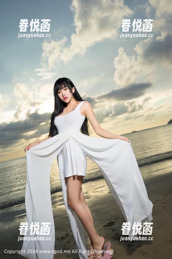 推女神-莫晓茜sunny 推女神 - 夏天来了,莫晓茜sunny又在分享最新的懒散呆萌