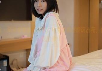 模范学院 – 简简单单的白衬衫，宅兔兔竟然能玩出花，快来翻翻这图册！