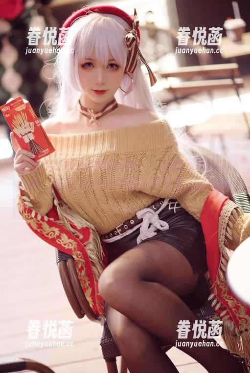 樱落Selena观察日记——精选写真中的女孩，其实是每天在镜子前自言自语的自己。