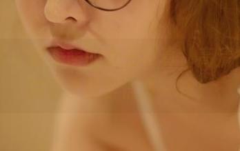 波萝社 – 夏美酱的女王写真，高清得我敢在镜子前自信多一秒！