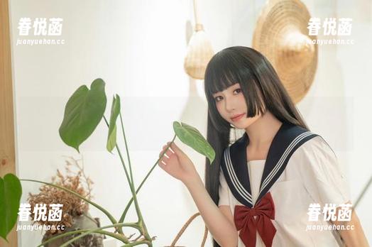 爆机少女喵小吉的豹纹写真：这样的“野性”，只需适度点亮就好！