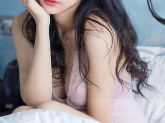 爱蜜社 – 果儿Victoria的美图像糖果一样，高清得心甜得赶脚，这么可爱的妹子是怕我心脏受不了吗？