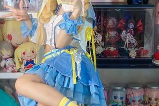 白栎Shirly的写真集，蔚蓝档案：心疼我的滤镜！