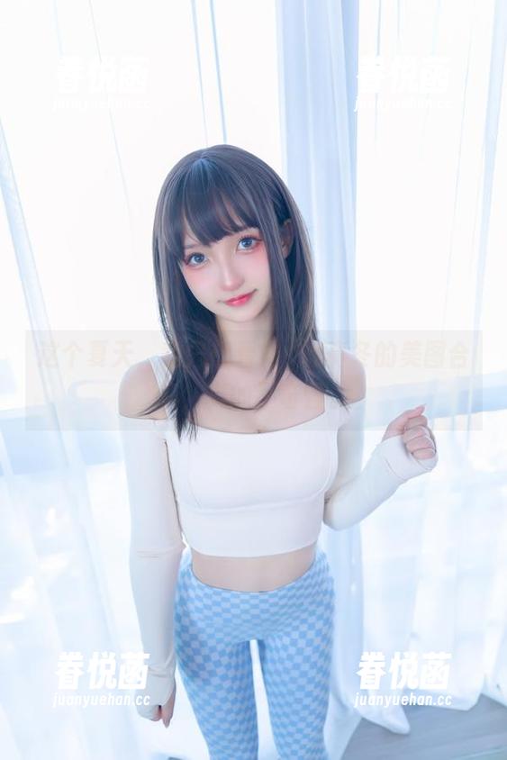 这个夏天，我只想看神楽坂真冬的美图合集，真的不奇怪。