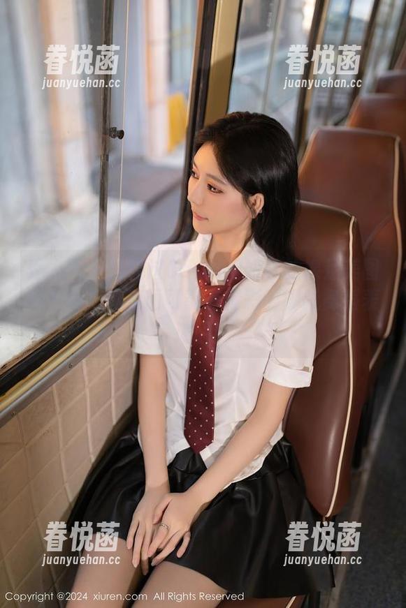 秀人网-Carol周妍希 秀人网 - 你见过Carol周妍希的裸足美图吗?小心,后面可能有精彩的脚趾舞蹈表演哦!
