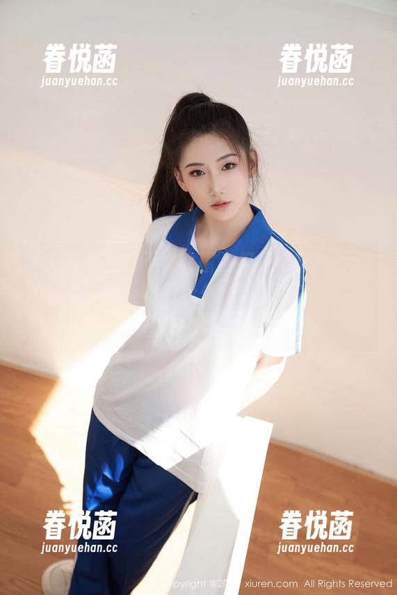 秀人网-任莹樱Jenny 秀人网 - 虽然不太靠谱,但任莹樱Jenny的温柔合集,免费给你,可能会激发一些模糊的情绪。