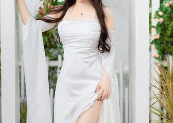 秀人网 – 大白兔吖变身豹纹女神，私房里的小倔强