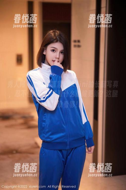 秀人网-孟狐狸FoxYini 秀人网 - 看完孟狐狸FoxYini的长腿写真,忍不住想问,资源什么时候更新?这腿我还没看够!
