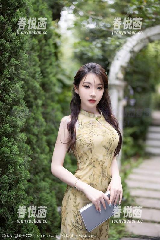 秀人网-安然anran 秀人网 - 安然anran与万圣节的私拍套图:我们的鬼舞步,不走寻常路!