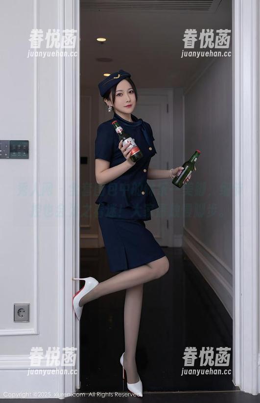 秀人网-林乐一 秀人网 - 全套图包中的林乐一美脚,细节控也会为之着迷!大家请放慢脚步。