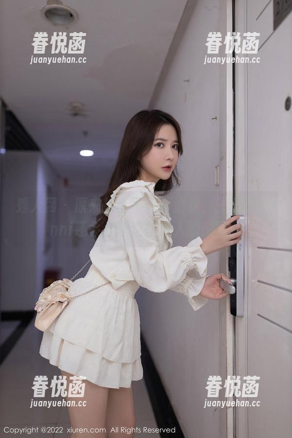 秀人网 - 原来护士不仅要治病，王馨瑶yanni还会分享这些迷人的侧面。
