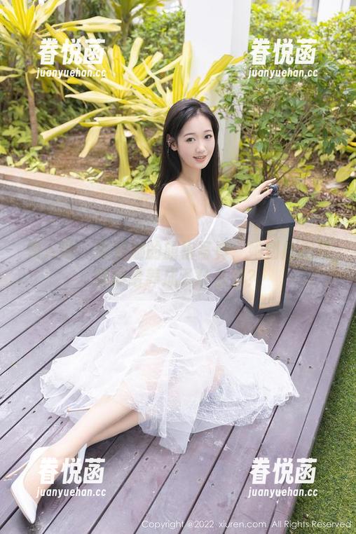 秀人网 - 芈琳娜的旗袍写真：她到底把我眼睛给养成了什么癖？