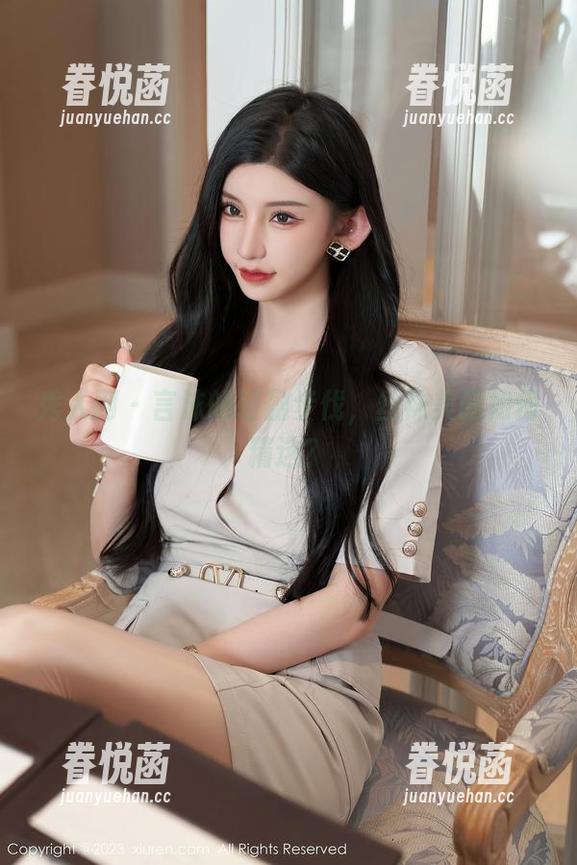 秀人网-言沫 秀人网 - 言沫的轻盈步伐,丝袜美腿如何精选?