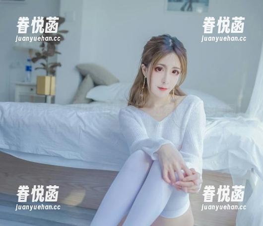 翎柒菜菜 翎柒菜菜:私拍不止坏女人,还有贼好看的美图!