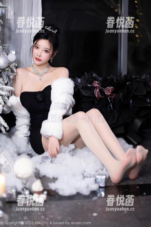 语画界 - 李丽莎的JK合集在网盘里，像一块儿逗比奶酪一样迷人！