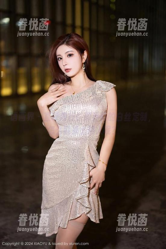语画界 - 直呼内行！顾乔楠的白丝定制，怎么就那么挑人呢？
