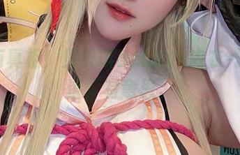 有图有真相！贝贝琪Becky+内衣=这个味道，有意思。