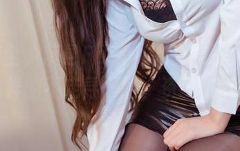 材料齐全，阮邑Fairy的兔女郎写真就是这样的不走寻常路，资源满满！
