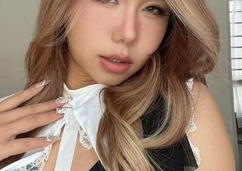 微密圈 – 套图里的黑饱宝，难道是隐形厨娘？